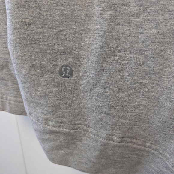 Lululemon Belle Wrap Sweater Gray Color Size 2 Pockets Style Number: W4ADXS - Picture 10 of 16